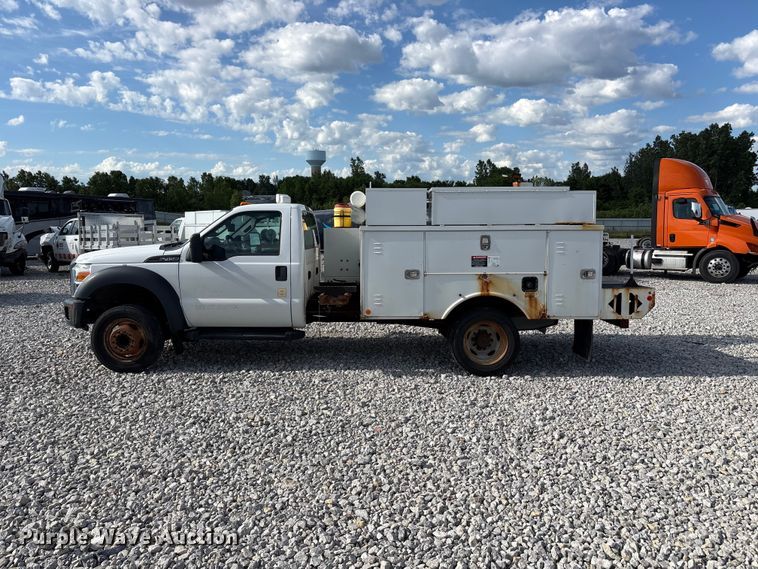 image for item YA3131 2015 Ford F450 Super Duty utility / service truck