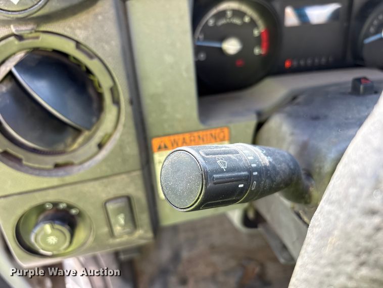 image for item YA3131 2015 Ford F450 Super Duty utility / service truck