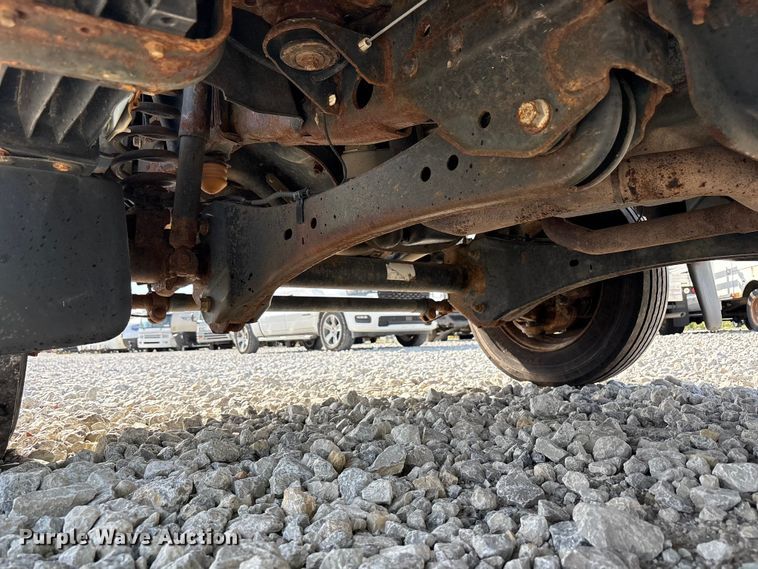 image for item YA3131 2015 Ford F450 Super Duty utility / service truck
