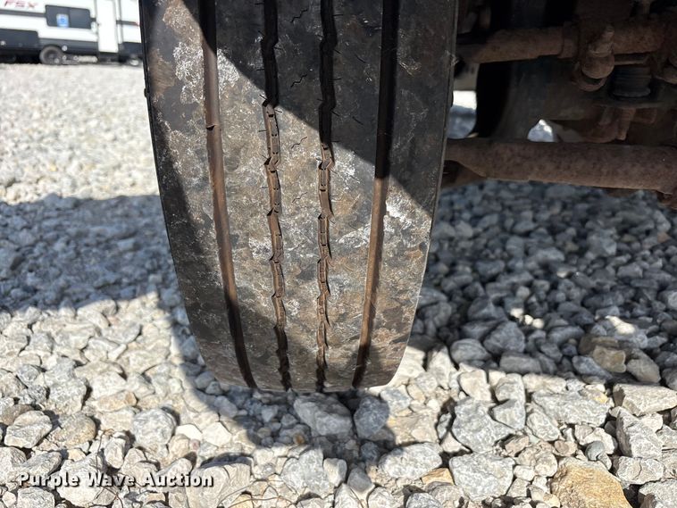 image for item YA3131 2015 Ford F450 Super Duty utility / service truck