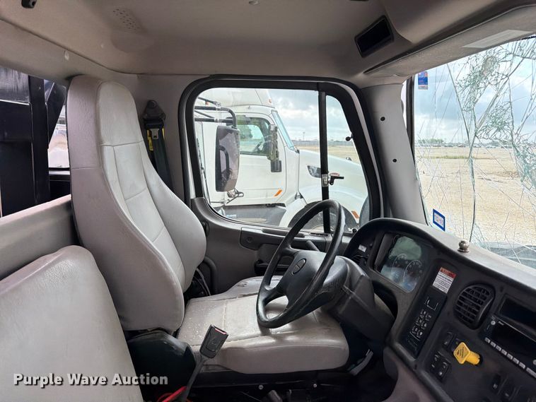 image for item YA3164 2023 Freightliner Business Class M2 bucket truck