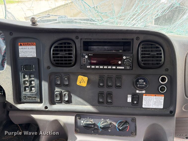 image for item YA3164 2023 Freightliner Business Class M2 bucket truck