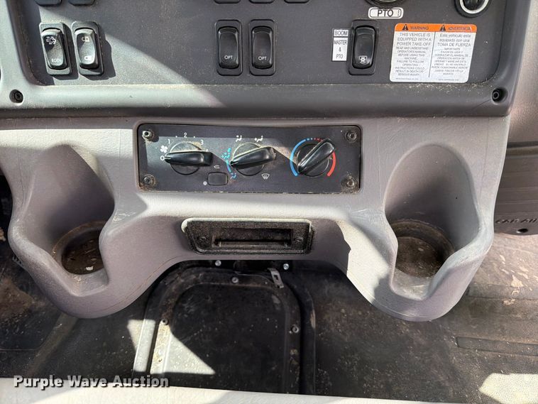 image for item YA3164 2023 Freightliner Business Class M2 bucket truck