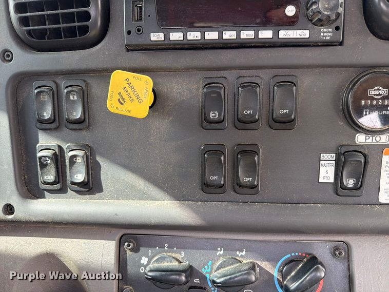 image for item YA3164 2023 Freightliner Business Class M2 bucket truck