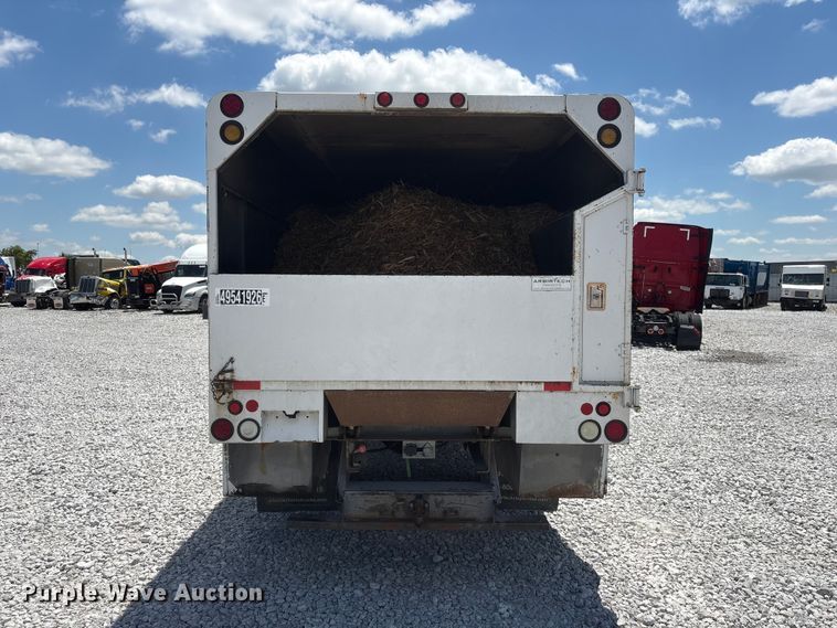 image for item YA3188 2015 Ford F750 Super Duty chipper truck
