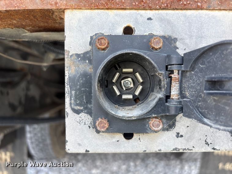 image for item YA3188 2015 Ford F750 Super Duty chipper truck