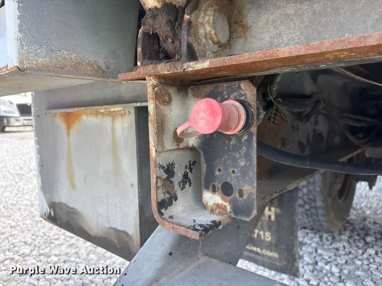 image for item YA3188 2015 Ford F750 Super Duty chipper truck