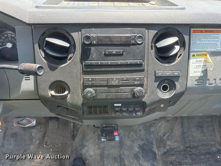image for item YA3188 2015 Ford F750 Super Duty chipper truck