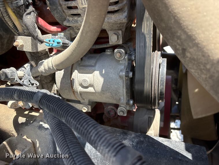 image for item YA3188 2015 Ford F750 Super Duty chipper truck