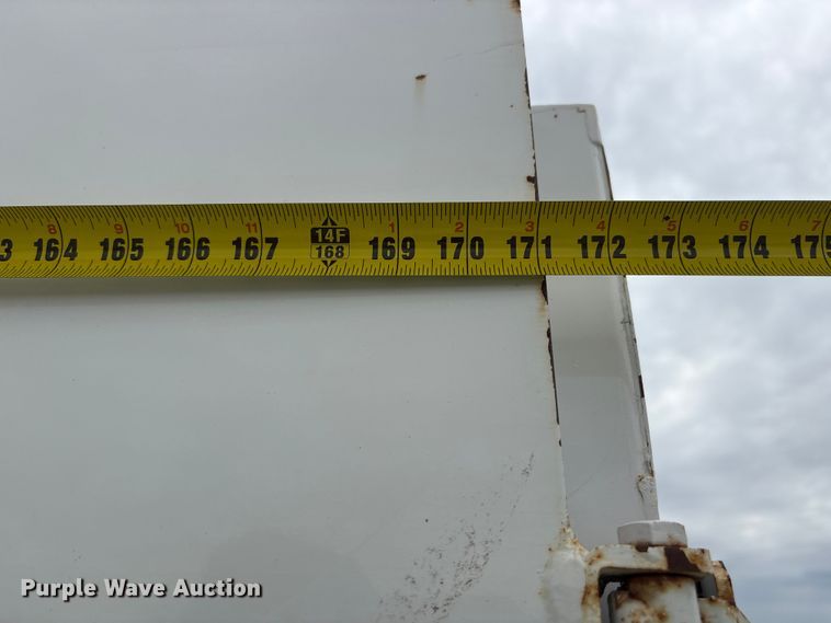 image for item YA3189 2015 Ford F750 chipper truck