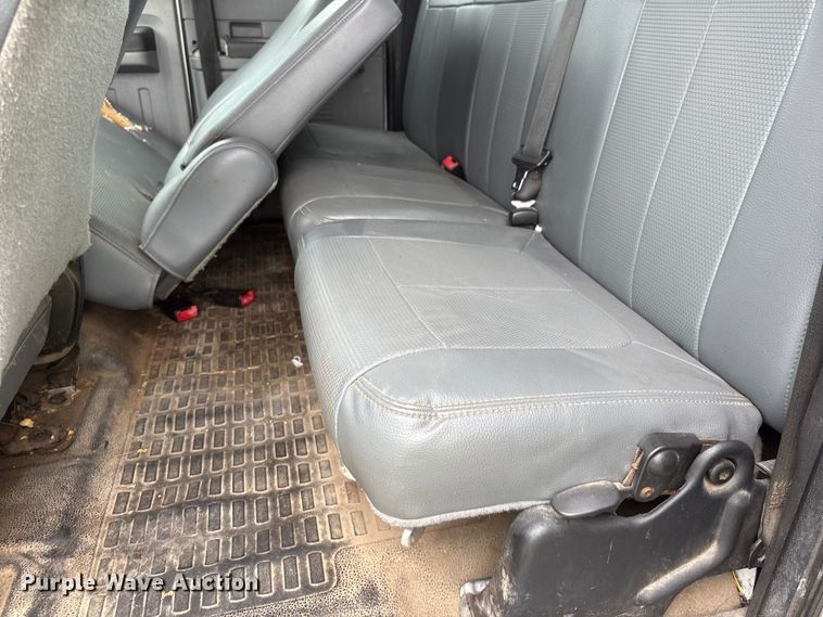 image for item YA3189 2015 Ford F750 chipper truck