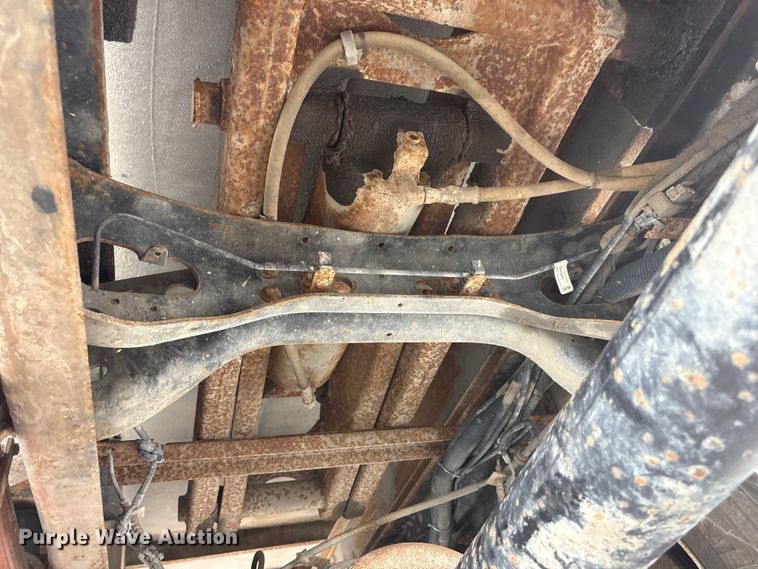 image for item YA3189 2015 Ford F750 chipper truck