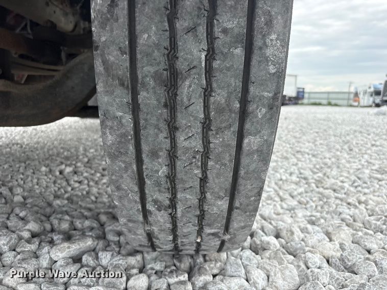 image for item YA3189 2015 Ford F750 chipper truck