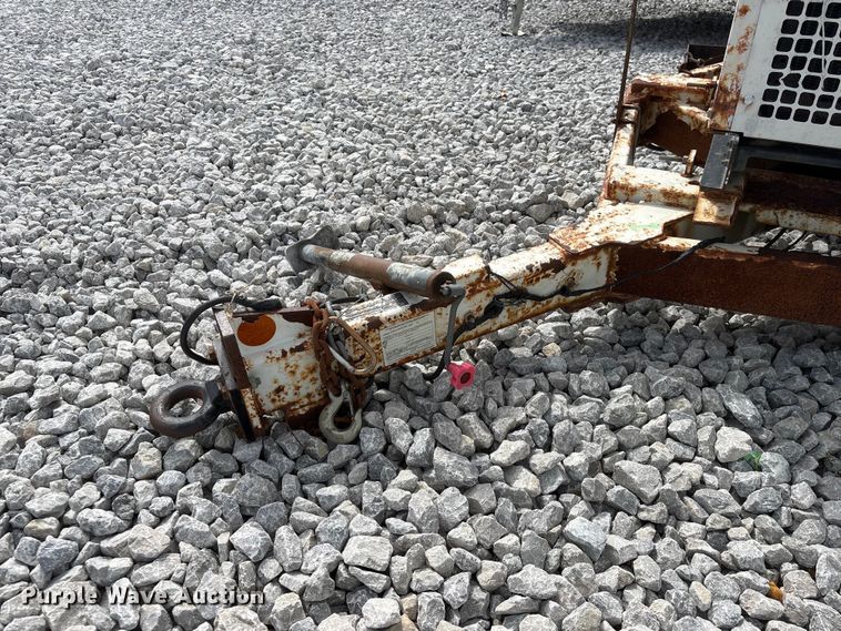image for item YA3190 2015 Altec DC1317 wood chipper