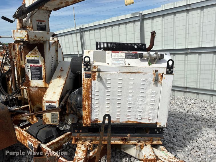 image for item YA3190 2015 Altec DC1317 wood chipper