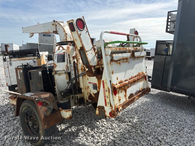image for item YA3190 2015 Altec DC1317 wood chipper