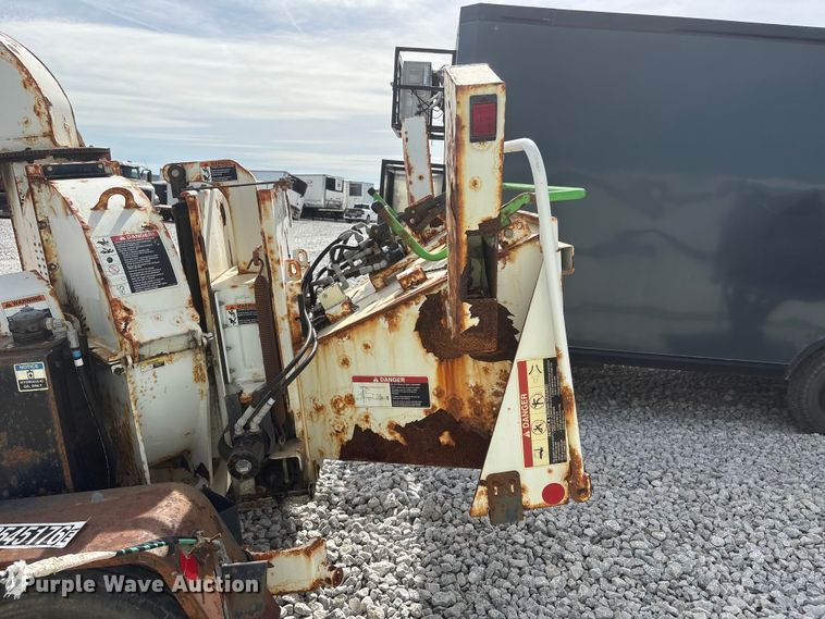image for item YA3190 2015 Altec DC1317 wood chipper