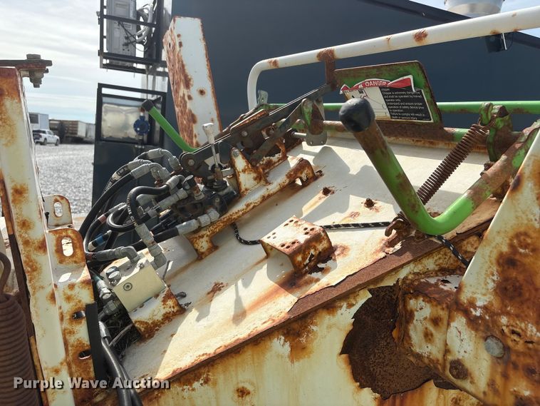 image for item YA3190 2015 Altec DC1317 wood chipper