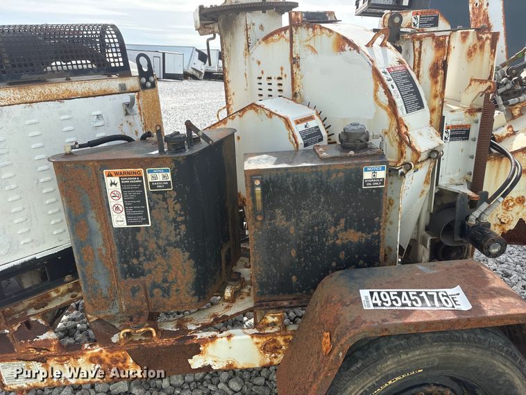 image for item YA3190 2015 Altec DC1317 wood chipper