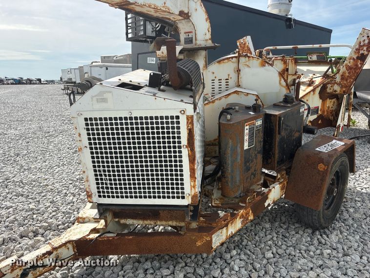 image for item YA3190 2015 Altec DC1317 wood chipper