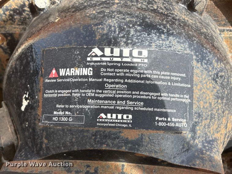 image for item YA3190 2015 Altec DC1317 wood chipper