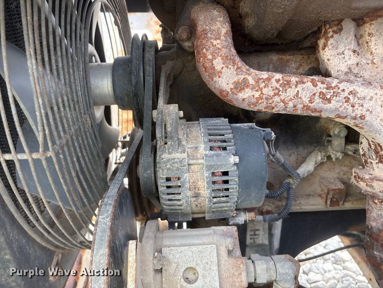 image for item YA3190 2015 Altec DC1317 wood chipper