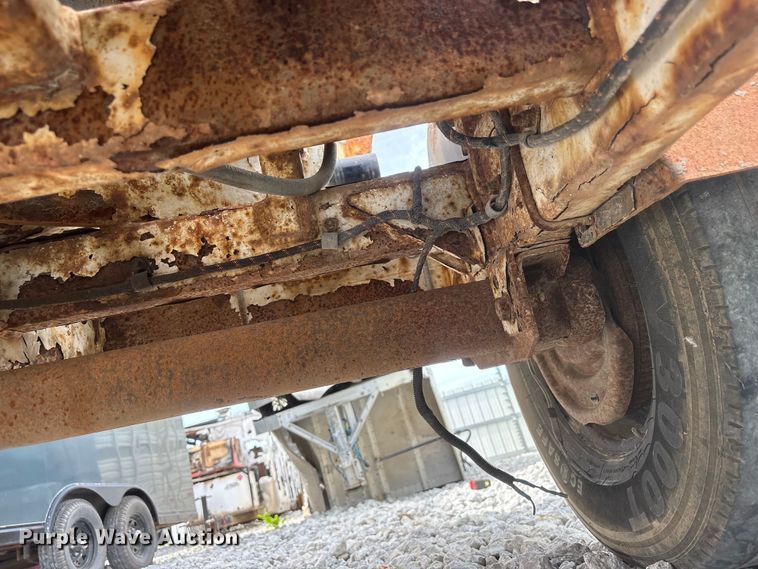 image for item YA3190 2015 Altec DC1317 wood chipper