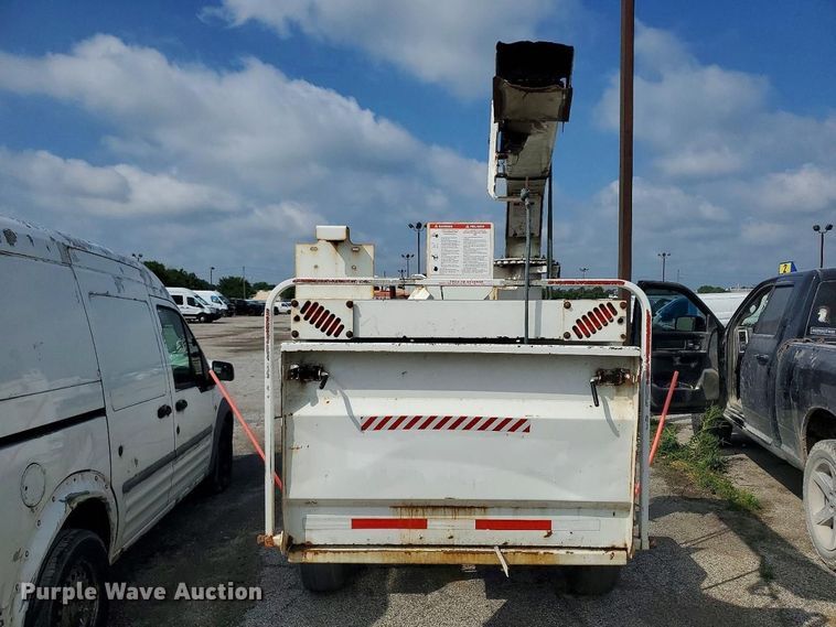 image for item YA3194 2017 Bandit 200UC wood chipper