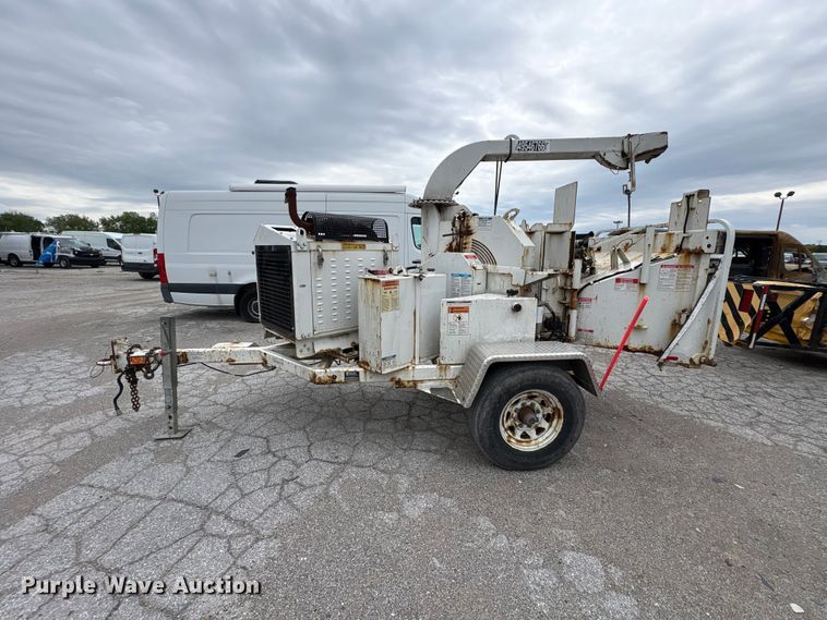 image for item YA3194 2017 Bandit 200UC wood chipper