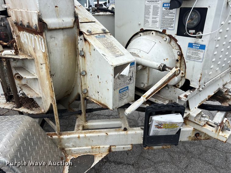 image for item YA3194 2017 Bandit 200UC wood chipper