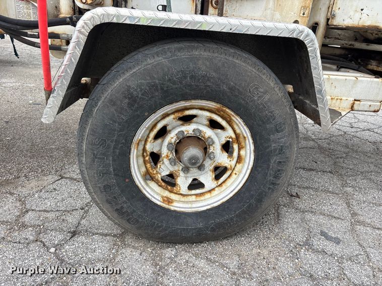 image for item YA3194 2017 Bandit 200UC wood chipper