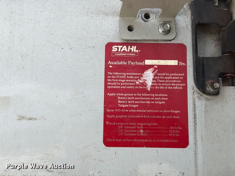 image for item YA3210 2016 Ford F650 Super Duty chipper truck