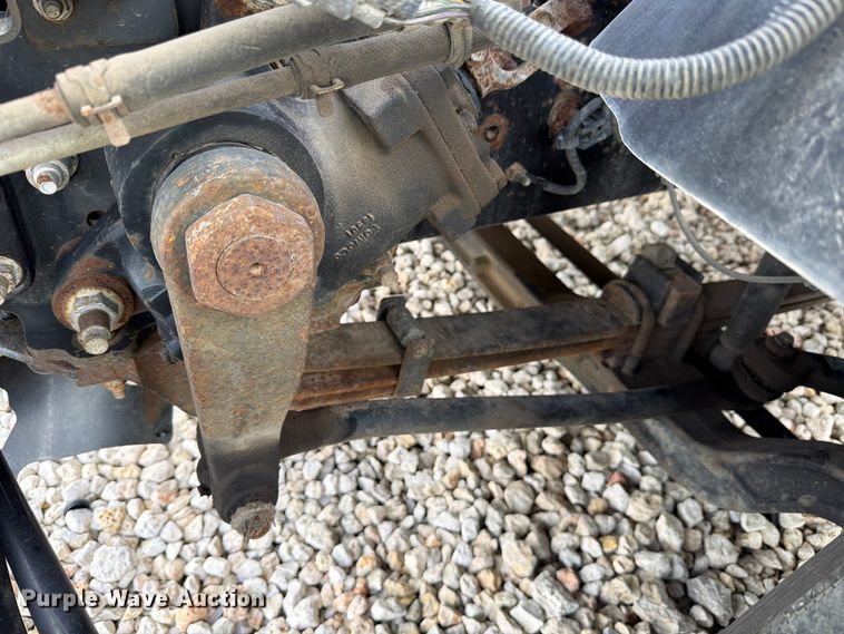 image for item YA3210 2016 Ford F650 Super Duty chipper truck