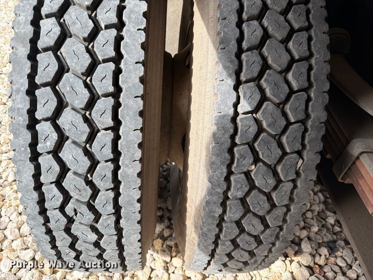 image for item YA3210 2016 Ford F650 Super Duty chipper truck