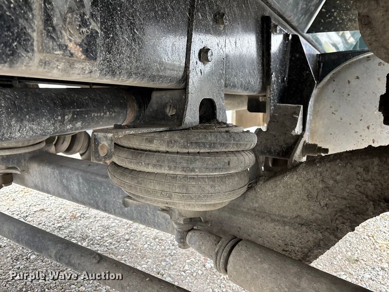 image for item YA3229 2022 Peterbilt 567 dump truck