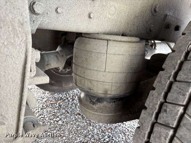 image for item YA3229 2022 Peterbilt 567 dump truck
