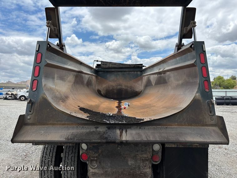 image for item YA3229 2022 Peterbilt 567 dump truck