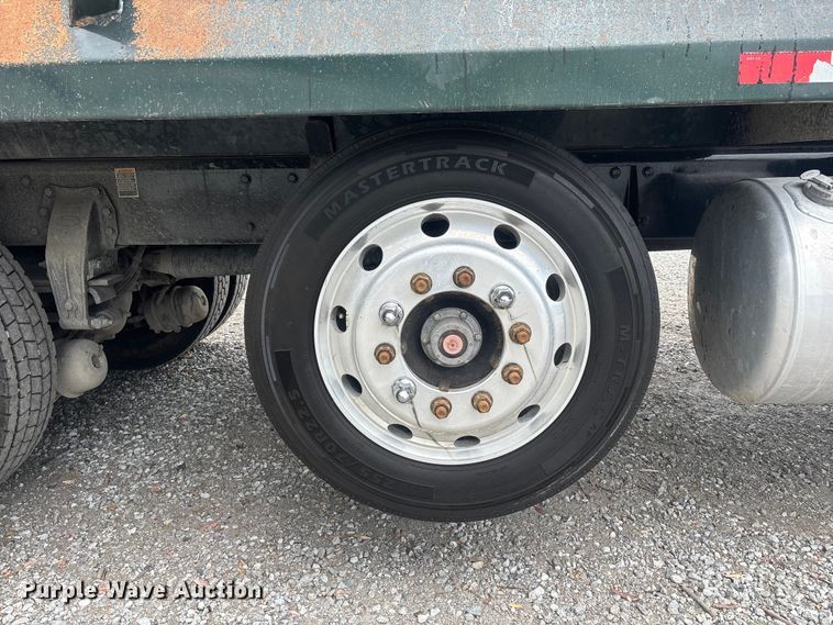 image for item YA3229 2022 Peterbilt 567 dump truck
