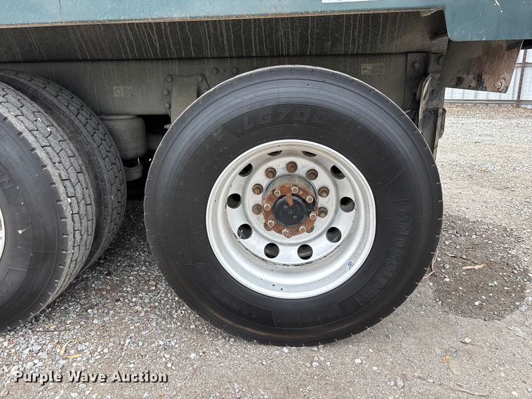 image for item YA3229 2022 Peterbilt 567 dump truck