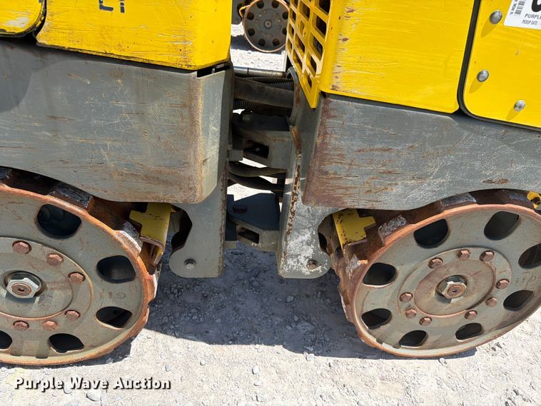 image for item YA3277 2011 Wacker Neuson Roller RT trench compactor