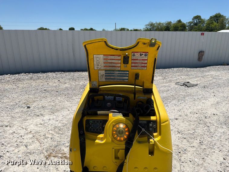 image for item YA3277 2011 Wacker Neuson Roller RT trench compactor