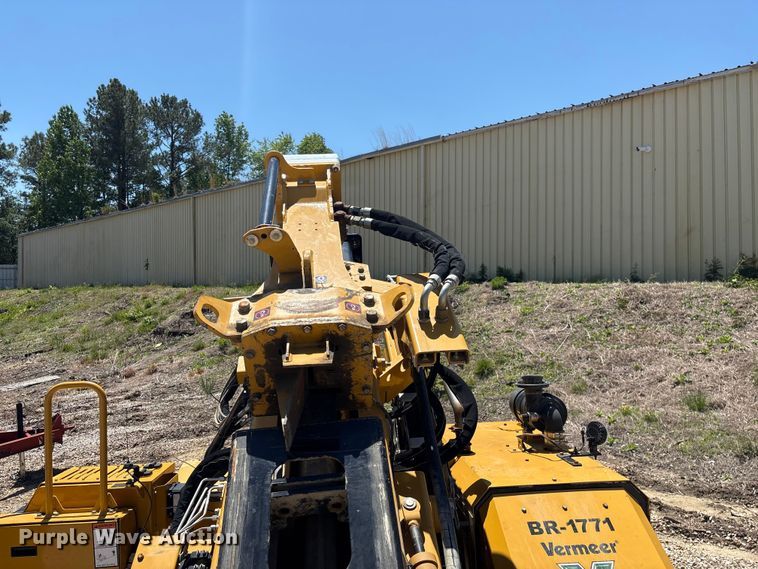 image for item YA3356 2023 Vermeer PD10R pile driver