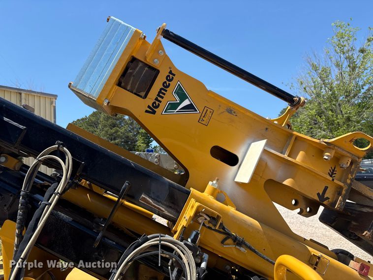 image for item YA3356 2023 Vermeer PD10R pile driver