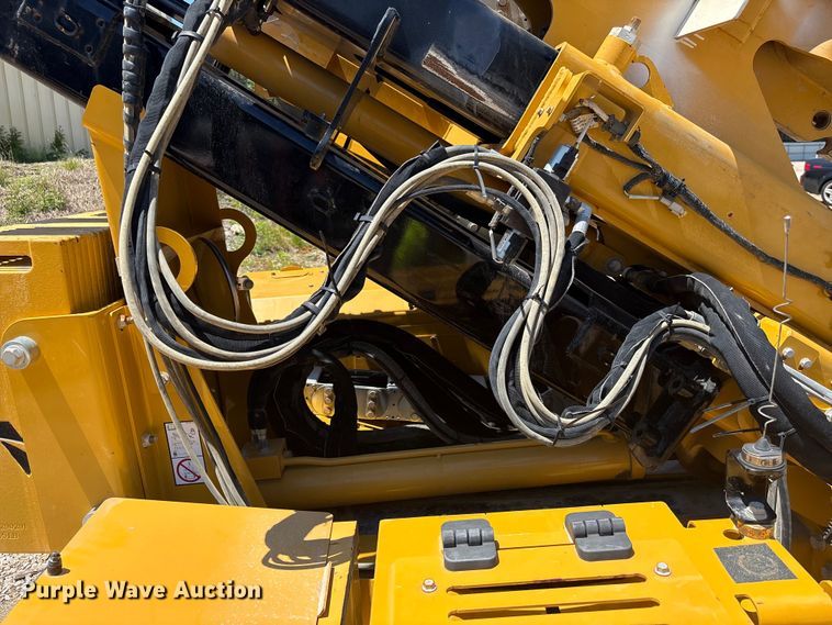 image for item YA3356 2023 Vermeer PD10R pile driver