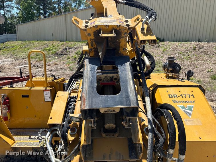 image for item YA3356 2023 Vermeer PD10R pile driver