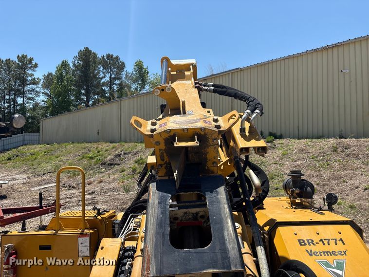 image for item YA3356 2023 Vermeer PD10R pile driver