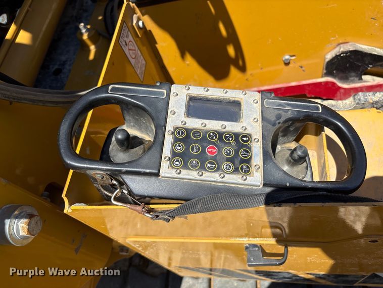 image for item YA3356 2023 Vermeer PD10R pile driver