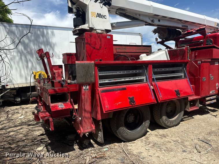 image for item YA3425 2021 Peterbilt 348 digger derrick truck