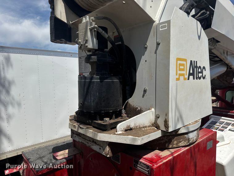 image for item YA3425 2021 Peterbilt 348 digger derrick truck