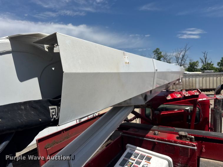 image for item YA3425 2021 Peterbilt 348 digger derrick truck